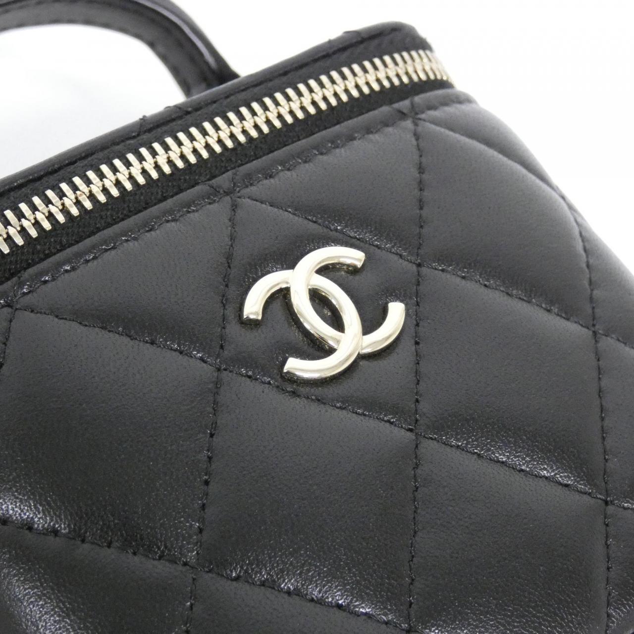 Chanel AP2198 Lambskin Shoulder Bag