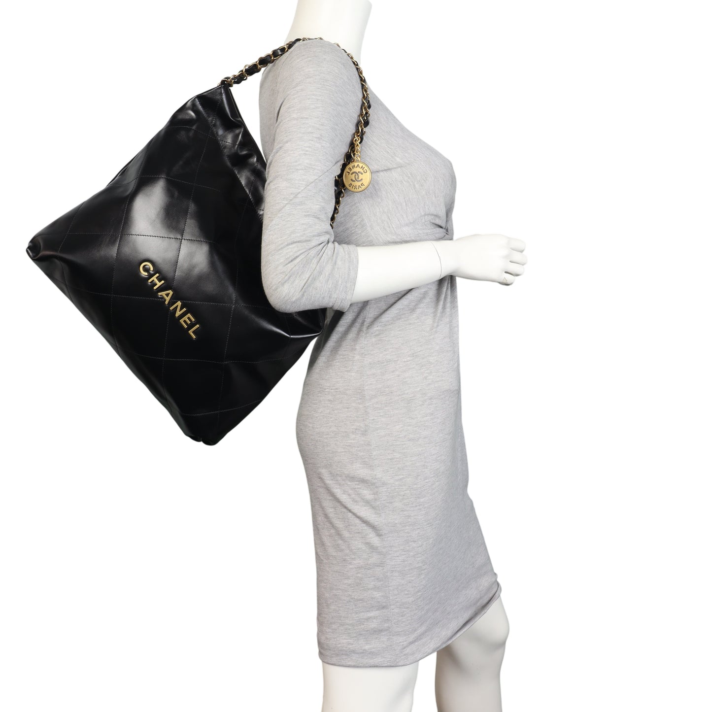 Chanel 22 Hobo Small