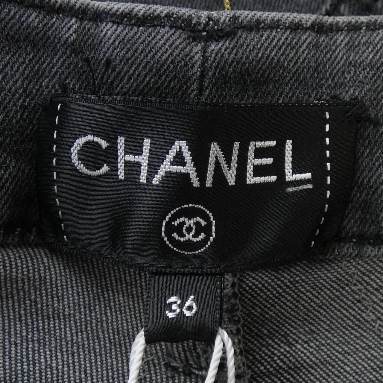 Chanel P63150V48896 Jeans