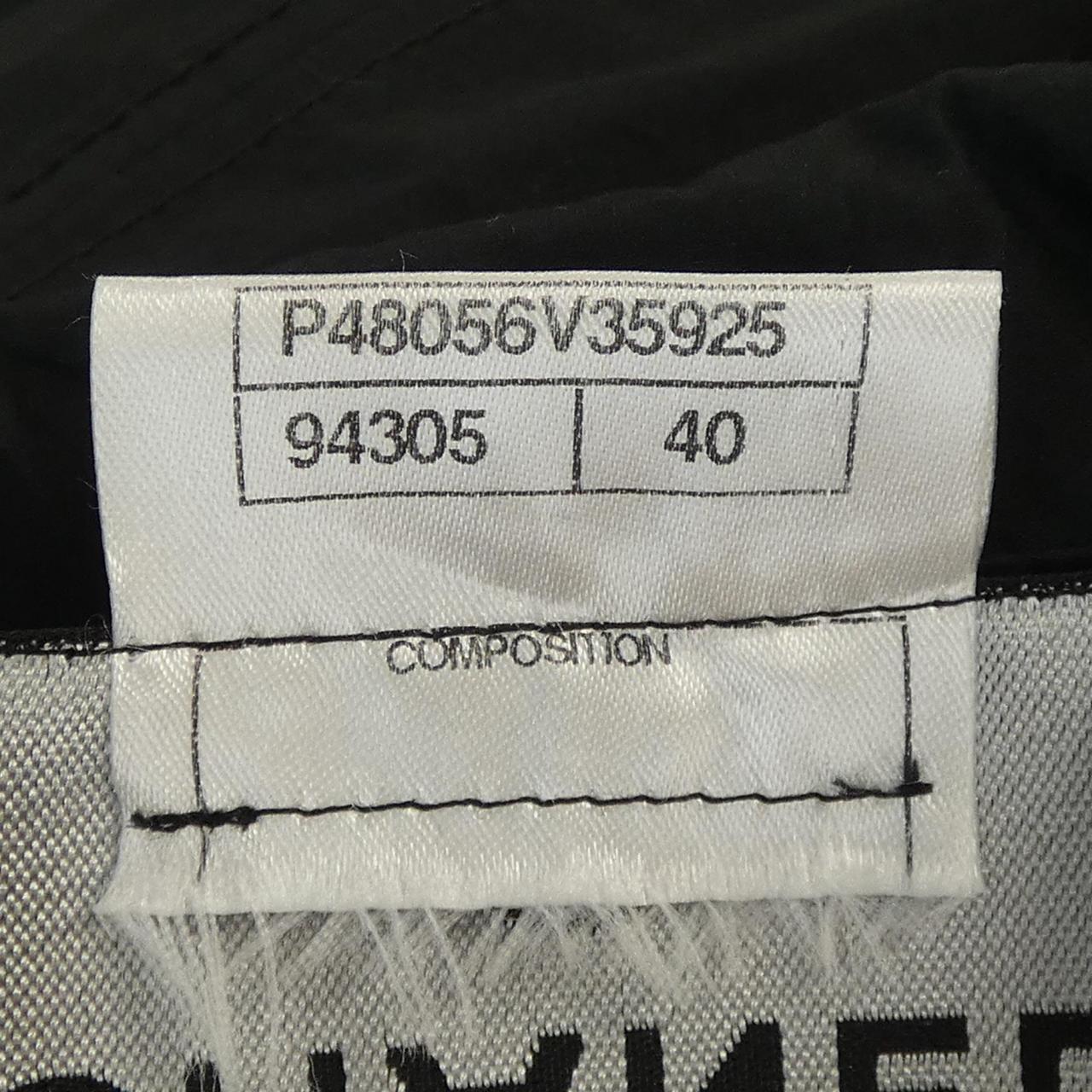 Chanel P48056V35925 14P Coat