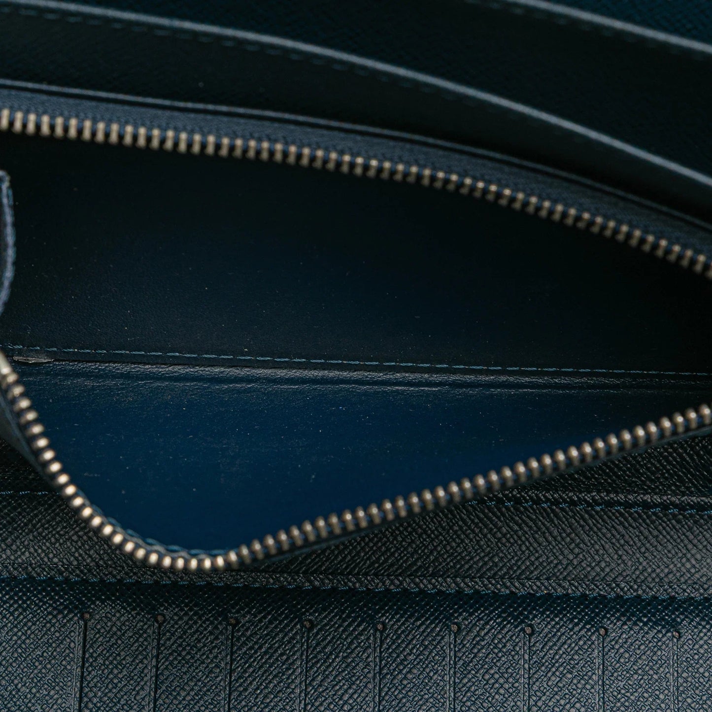 Blue Louis Vuitton Taiga Atoll Organizer