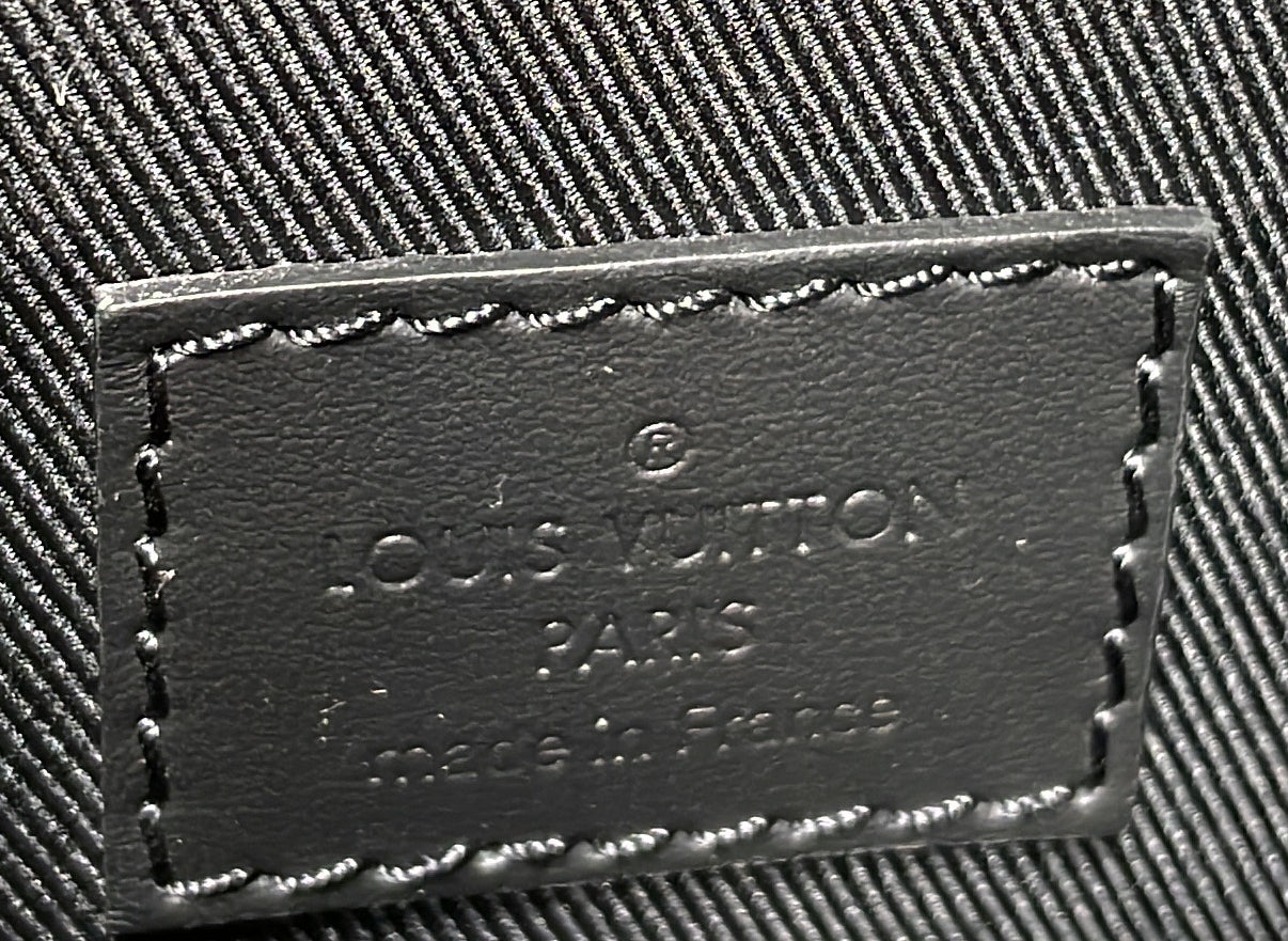 Louis Vuitton Steamer Wearable Wallet Monogram Taurillon Leather