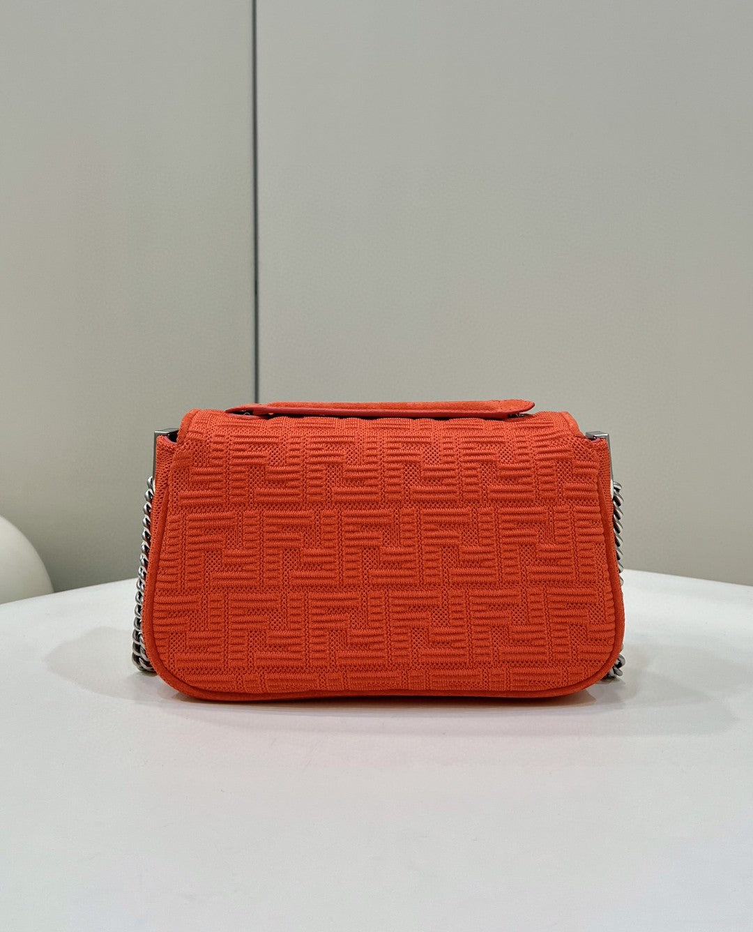 Top QualityTop Quality Baguette Chain Midi Red FF Fabric Bag For Woman 14.5cm/6in 8BR793AHW5F1F2I