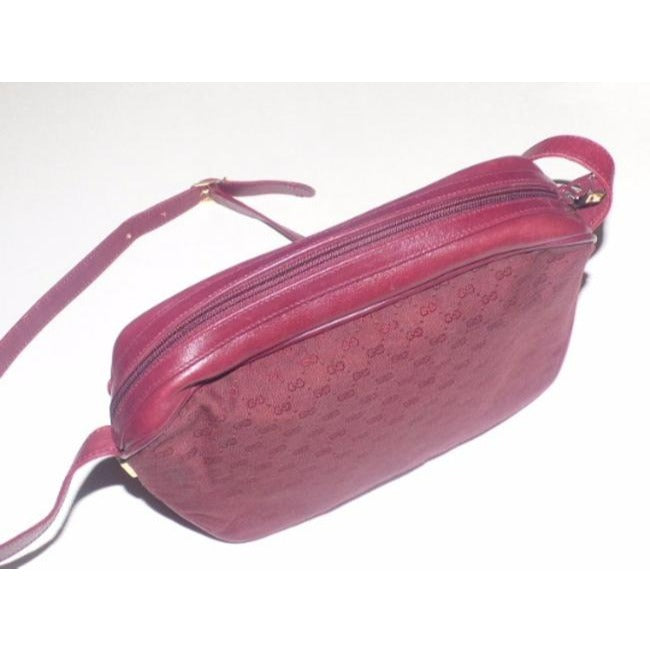 Gucci Shades Of Burgundy With Small G Logo Print