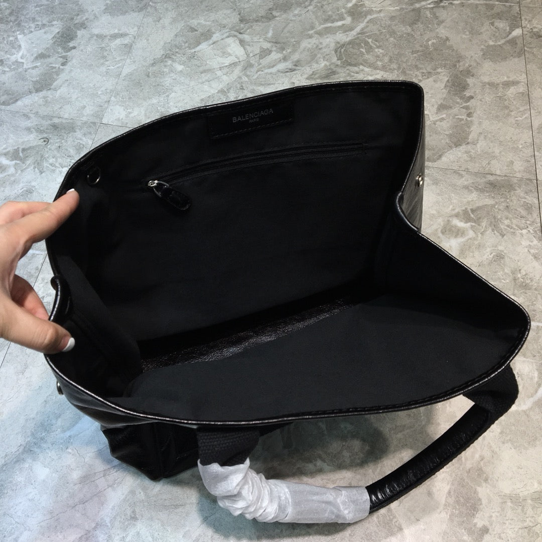 Top Quality Navy MeTop Qualityum Cabas Tote Bag In Black, For Women, Bags 14.1in/36cm