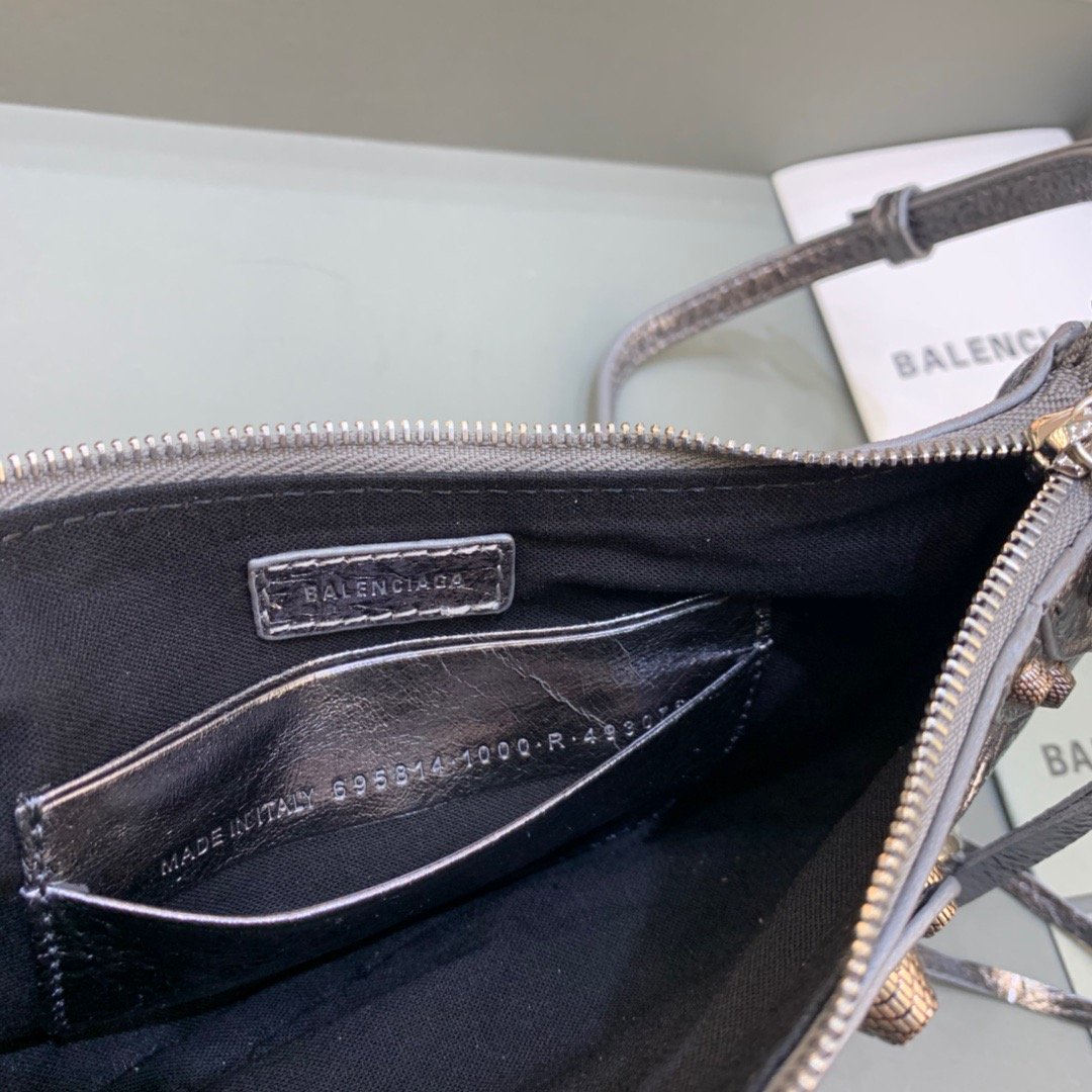 Top Quality Le Cagole Mini Bag With Chain In Grey, For Women, Bags 8.2in/21cm