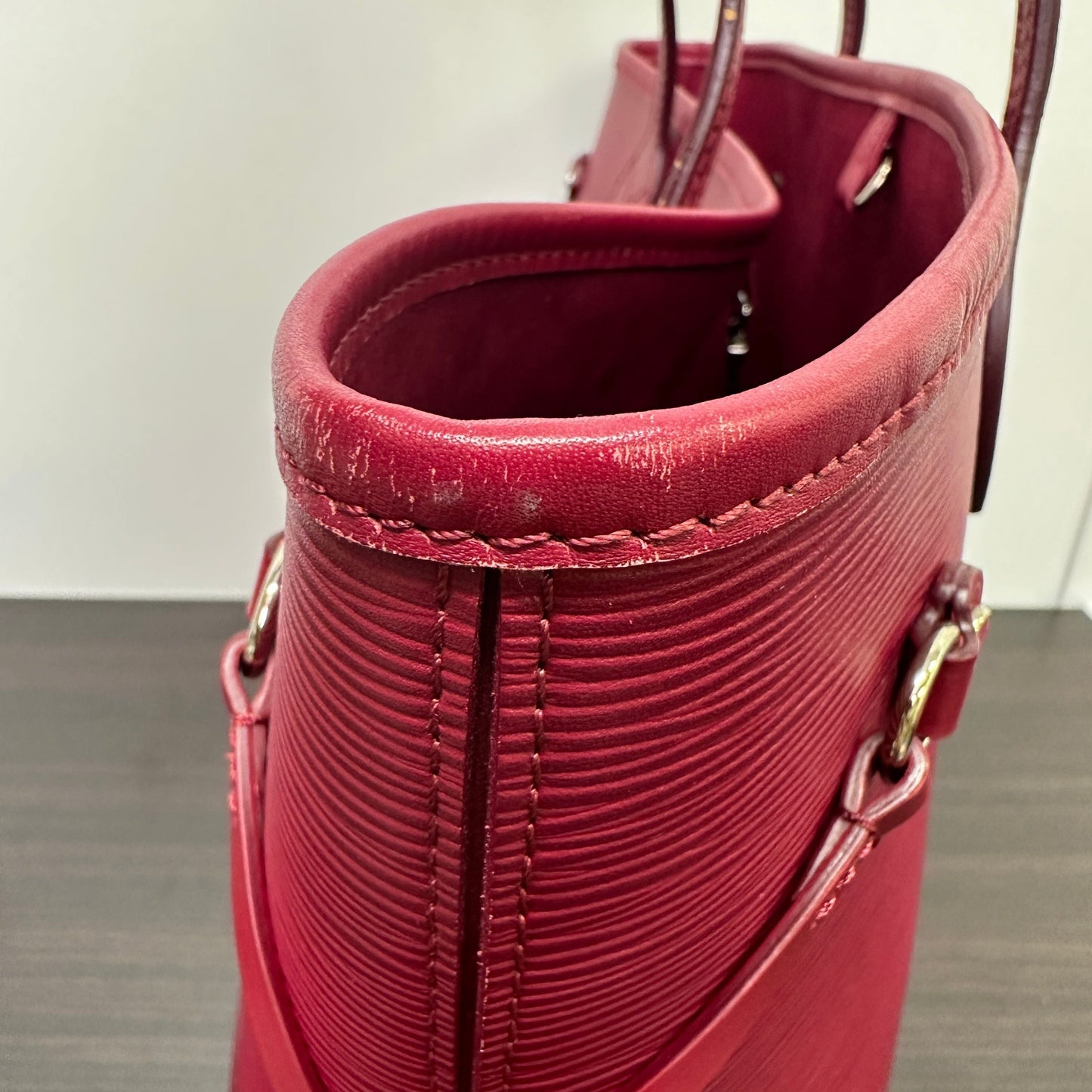 ated Louis Vuitton Epi Neverfull Pink Leather LB123450