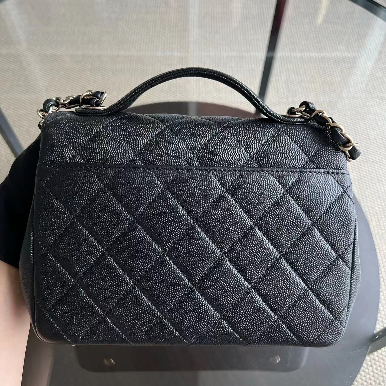 *Full Set with Receipt* Chanel Business Affinity - Medium Caviar Quilted Calfskin Black Gold Hardware Series 26