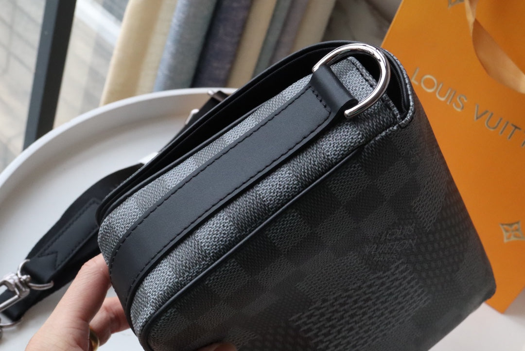 Top Quality StuTop Qualityo Messenger Damier Graphite Gray For Men, Bags, Shoulder And Crossbody Bags 9.3in/25.3cm Top Quality N50013