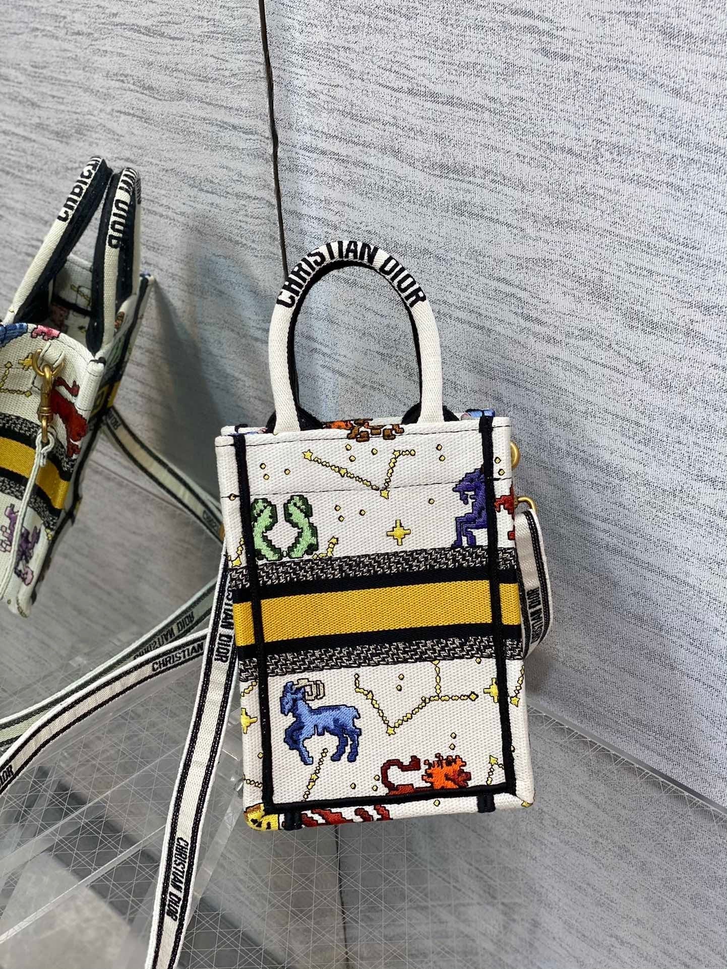 Top Quality Mimi Book Tote Phone Bag Yellow, For Women, Womens Handbags 7in/18cm CD S5555CRTY_M930