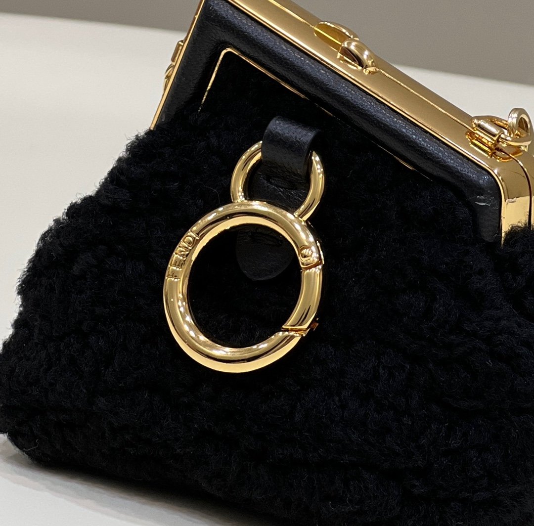 Top QualityTop Quality Top QualityTop Qualityrst Mini Black Mink Bag For Woman 11.5cm/4in