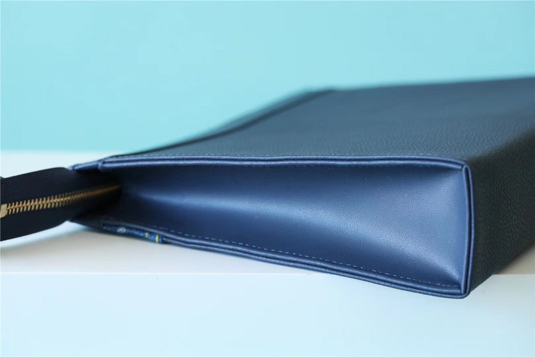 Top Quality Pochette Voyage MM Monogram Drip Blue By Nigo For Pre-Spring, Travel Accessories 27cm Top Quality M45961