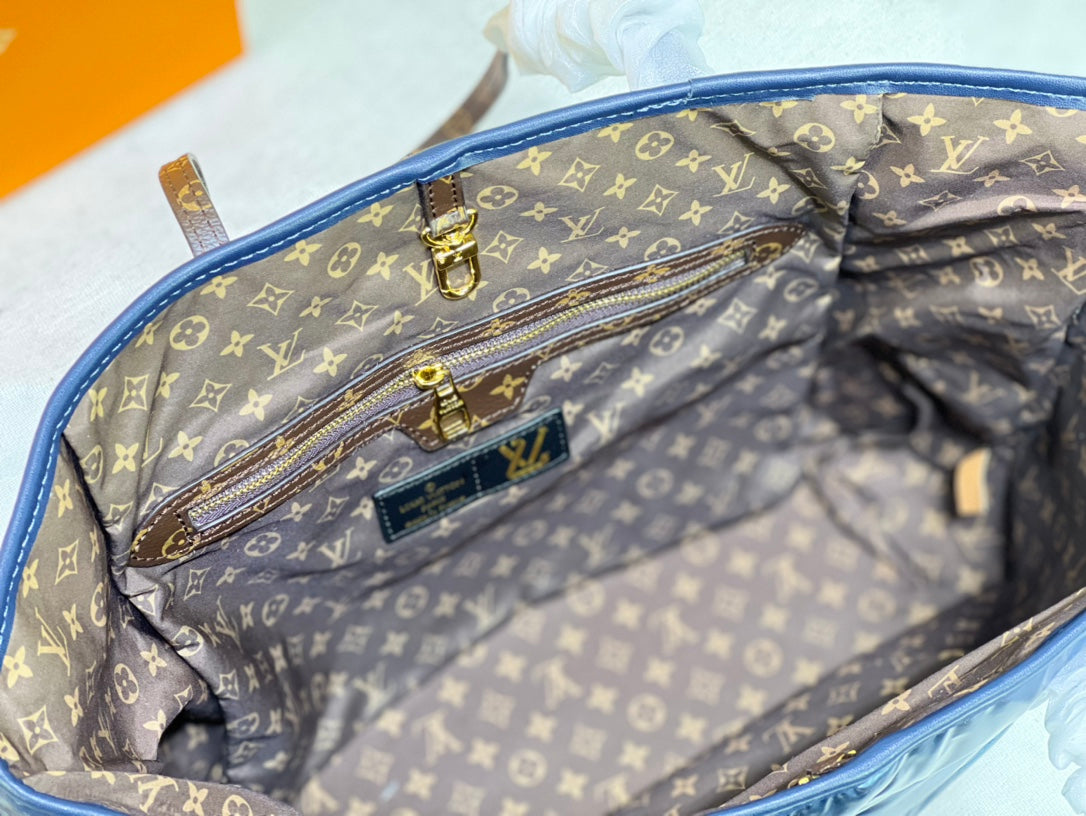 EN - New 1:1 rep Bag LUV 625