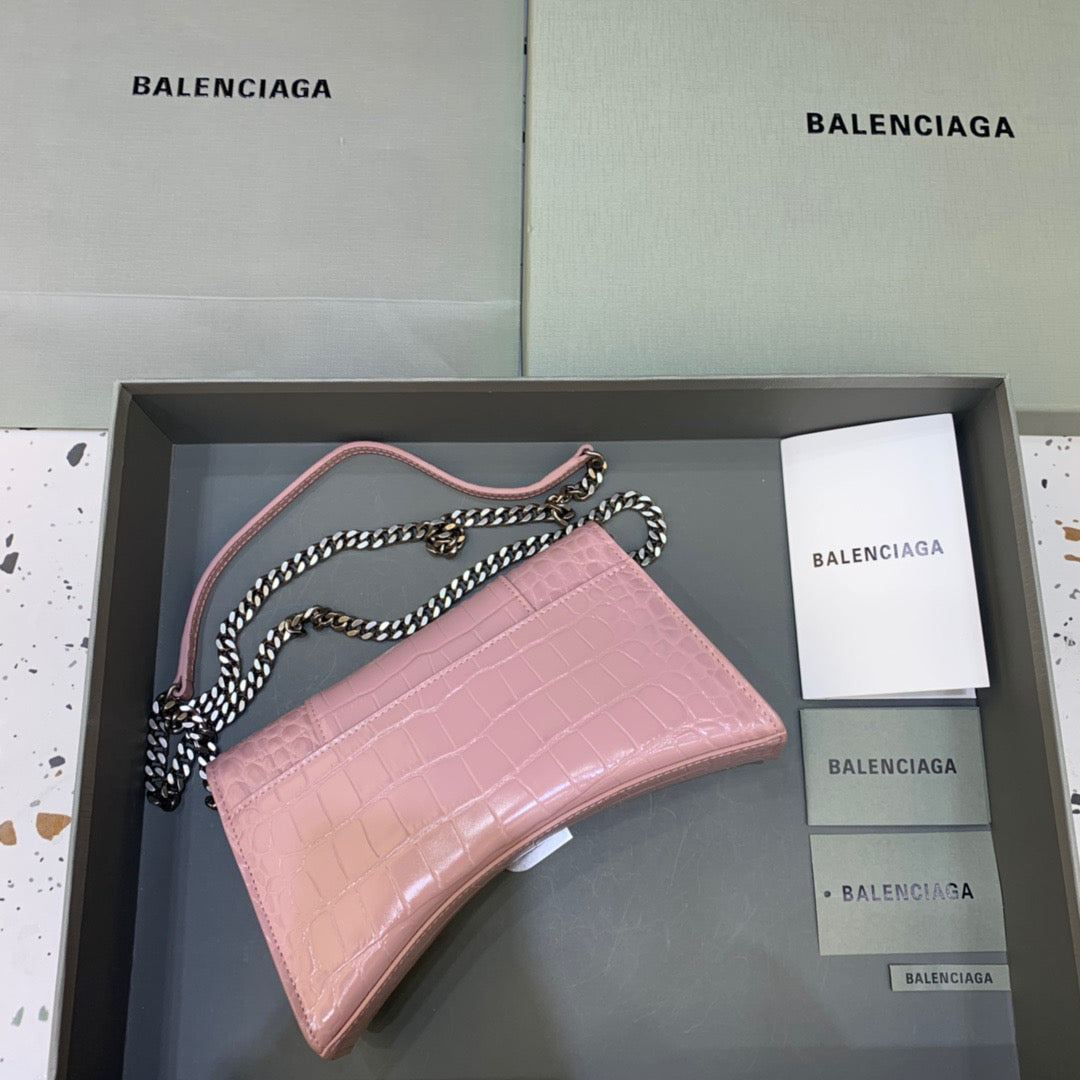 Top Quality Hourglass Wallet On Chain in Light Pink, For Women, Bags 9in/23cm