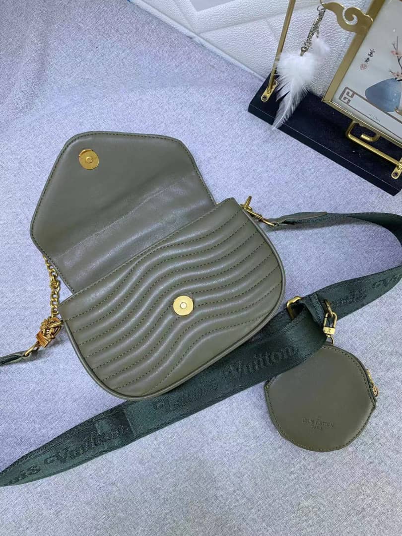 EN - New 1:1 rep Bags LUV 613