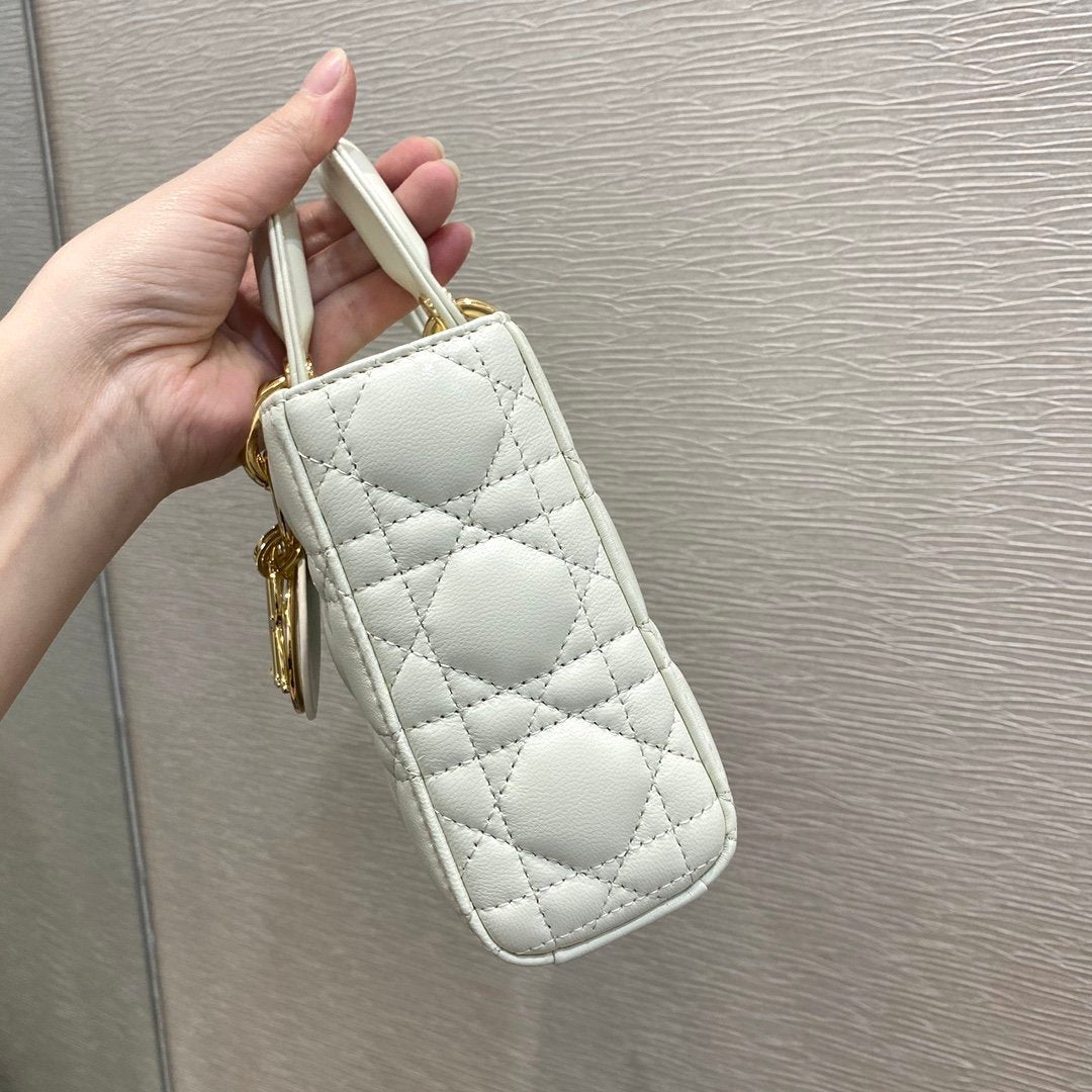 Top Quality Lady D-Joy Bag, White Handbags, 26cm CD
