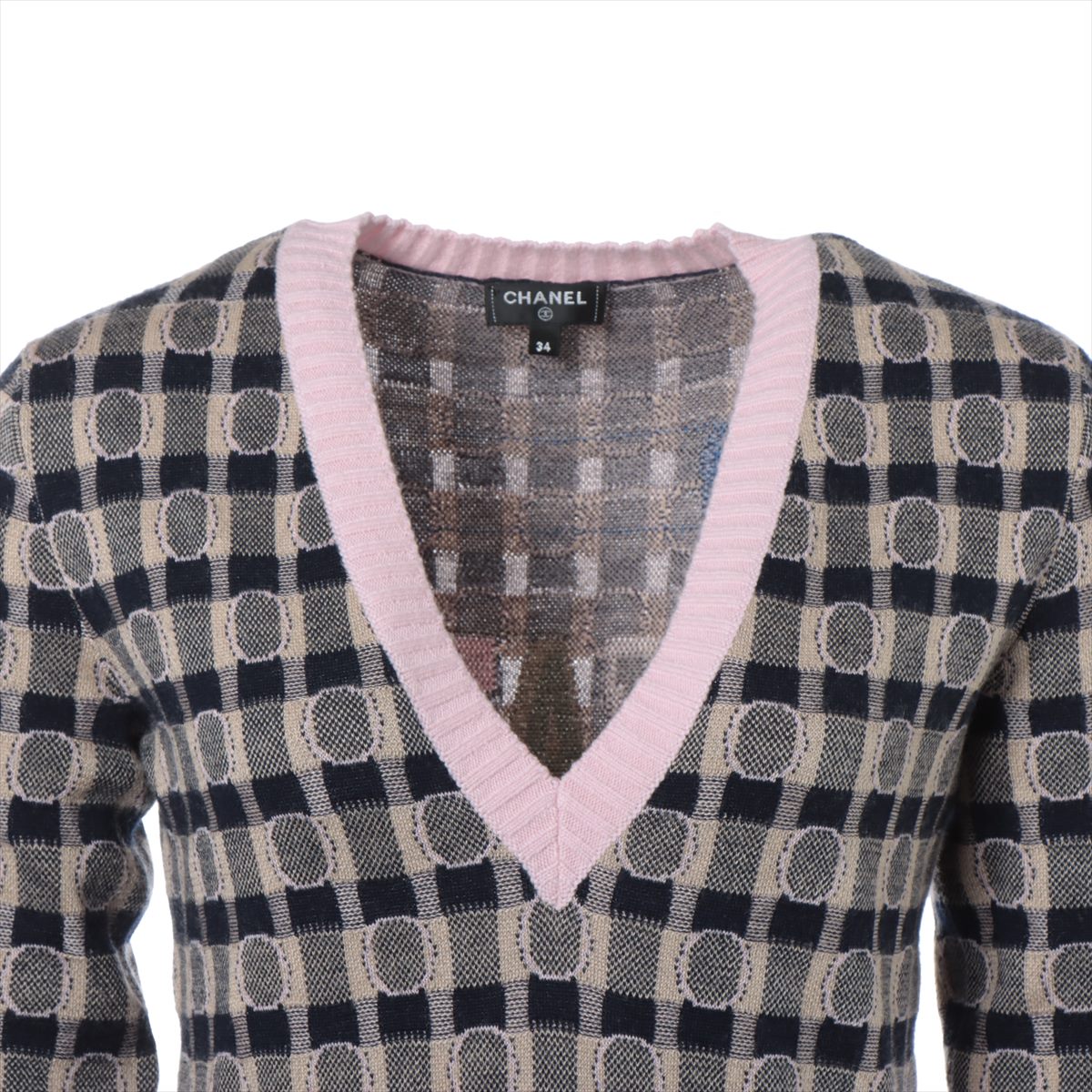 Chanel Coconut Button Casimir X Wool e One Earrings 34 Beige X Pink P71378K10265