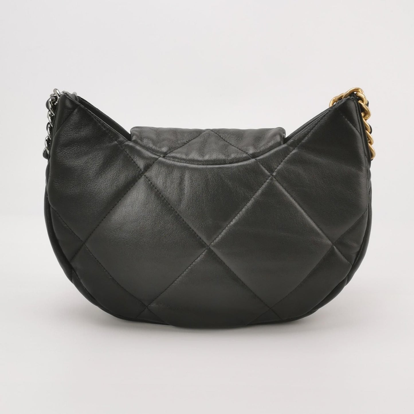 Chanel 19Bag Lamb Skin Quilted CC Turnlock Shoulder Bag 250602781219196