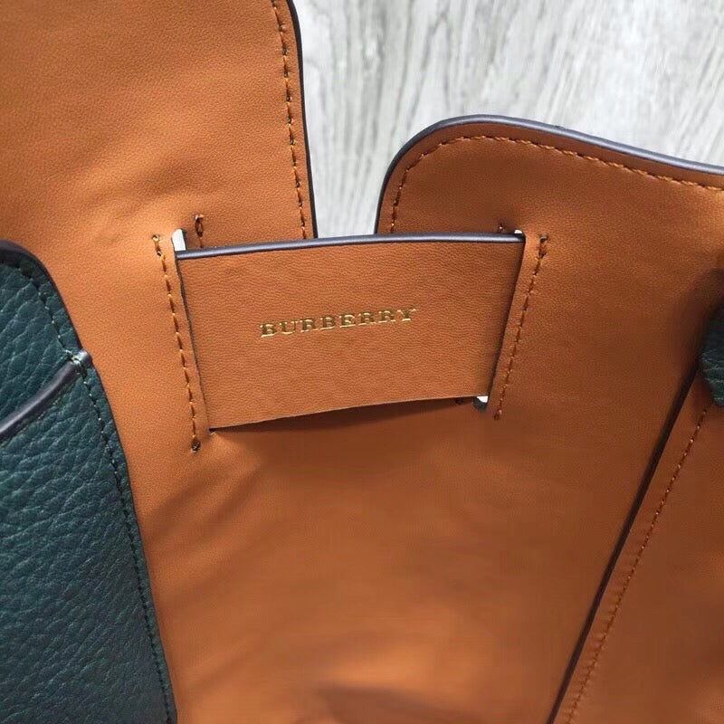Top Quality The Small Equestrian Knight Top Handle Belt Bag Green For Women, Bags 14in/36cm