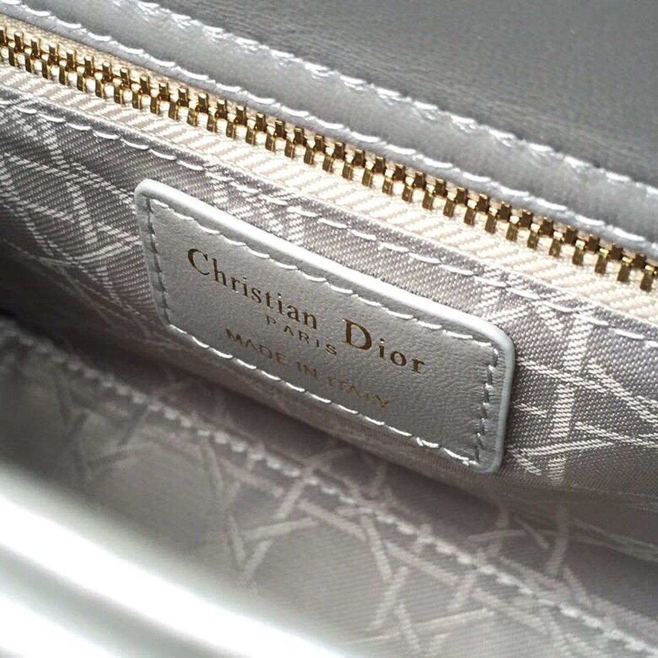 Top Quality Small Lady Bag Gold Toned Hardware Pearl Silver White For Women 8in/20cm CD