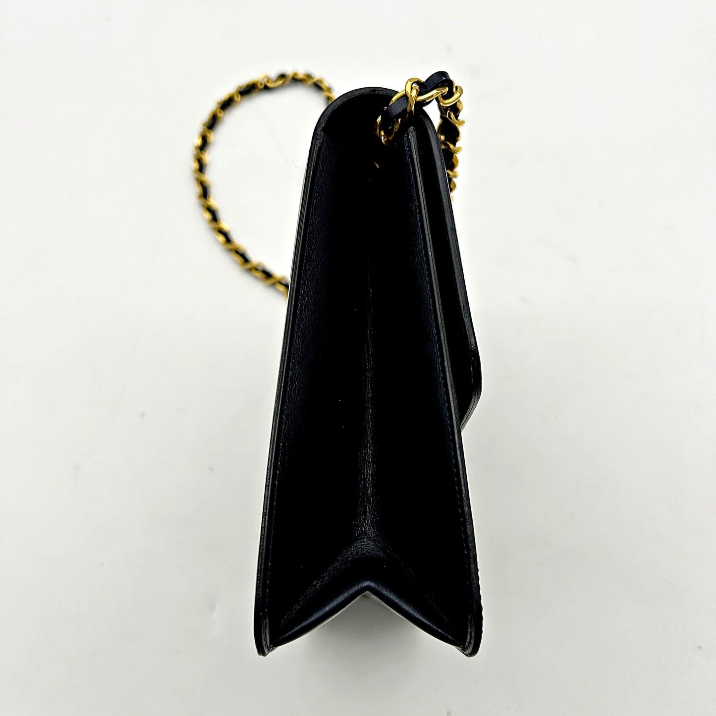 CHANEL Chain Shoulder Bag in Black ch56131cc