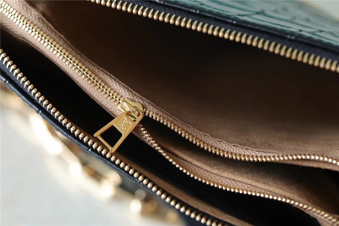 Top Quality Coussin PM High Shiny Alligator Black For Women, Shoulder And Crossbody Bags 10.2n/26cm Top Quality