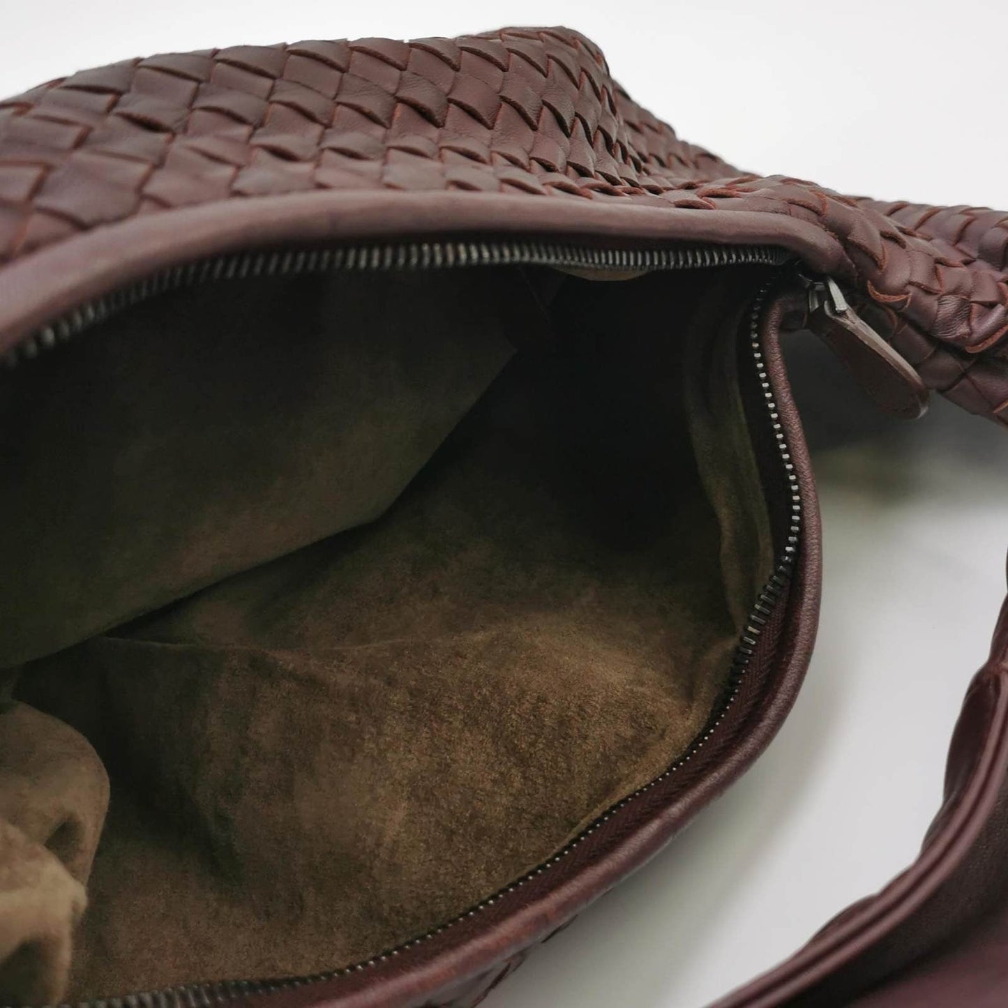 Bottega Veneta Belly Hobo Intrecciato Eggplant Purple Leather Large 50cm