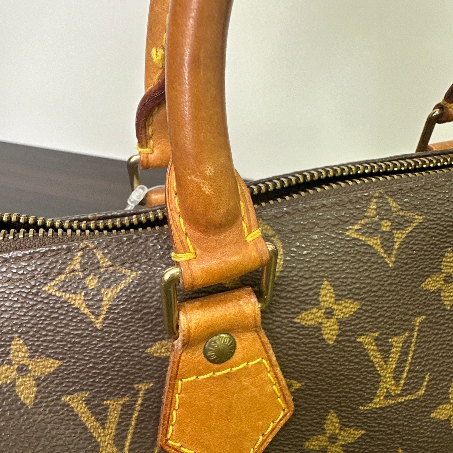Louis Vuitton Speedy 25 Monogram Hand LB121179
