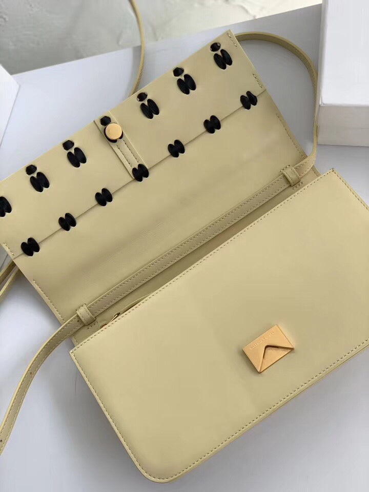 Top Quality Shoulder Bag Beige, For Women, Women’s Bags 11in/28cm