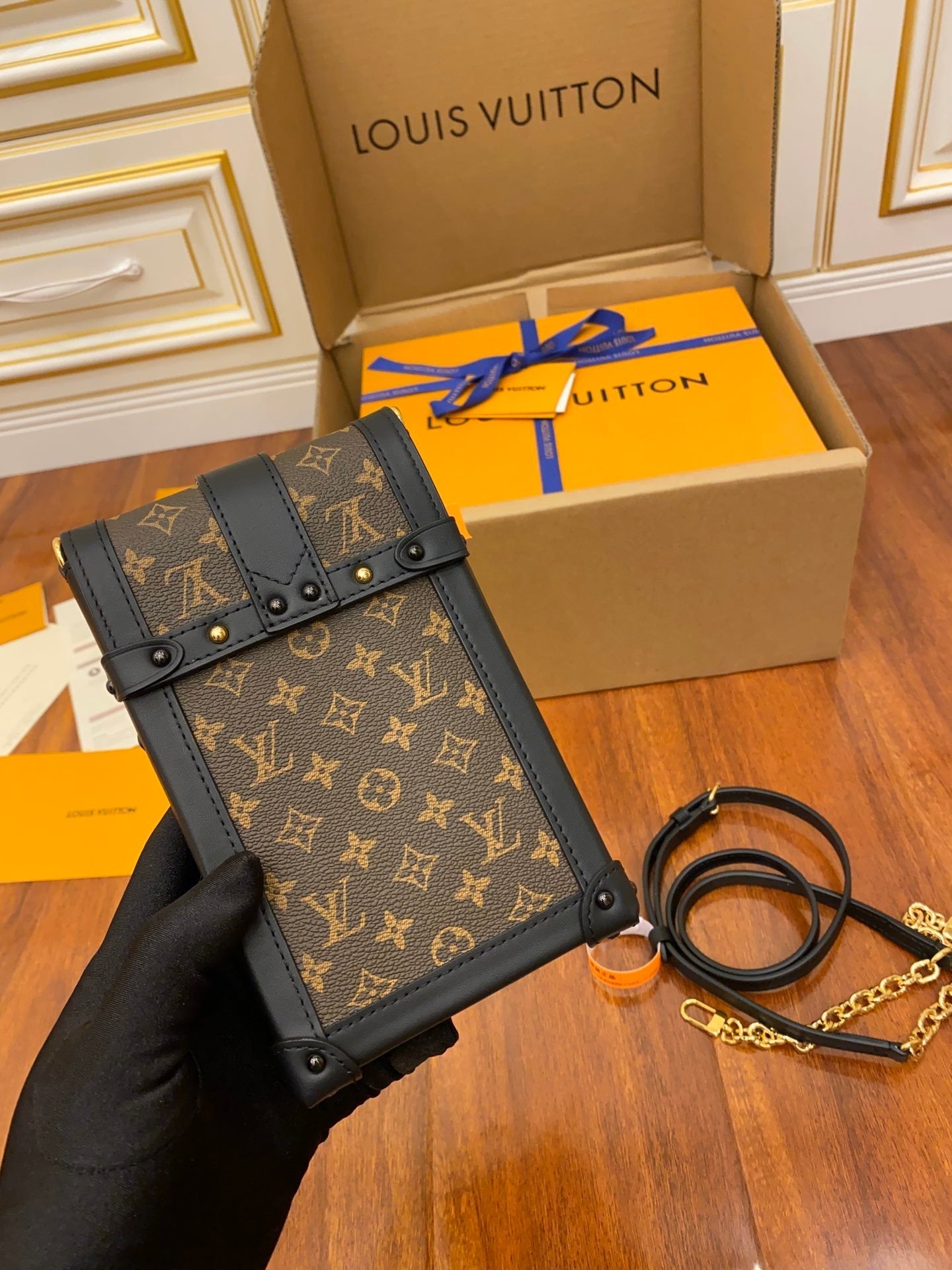 Top Quality Pochette Trunk Verticale Monogram Canvas Black For Women, WoChain Wallet 6.9in/18cm Top Quality M63913