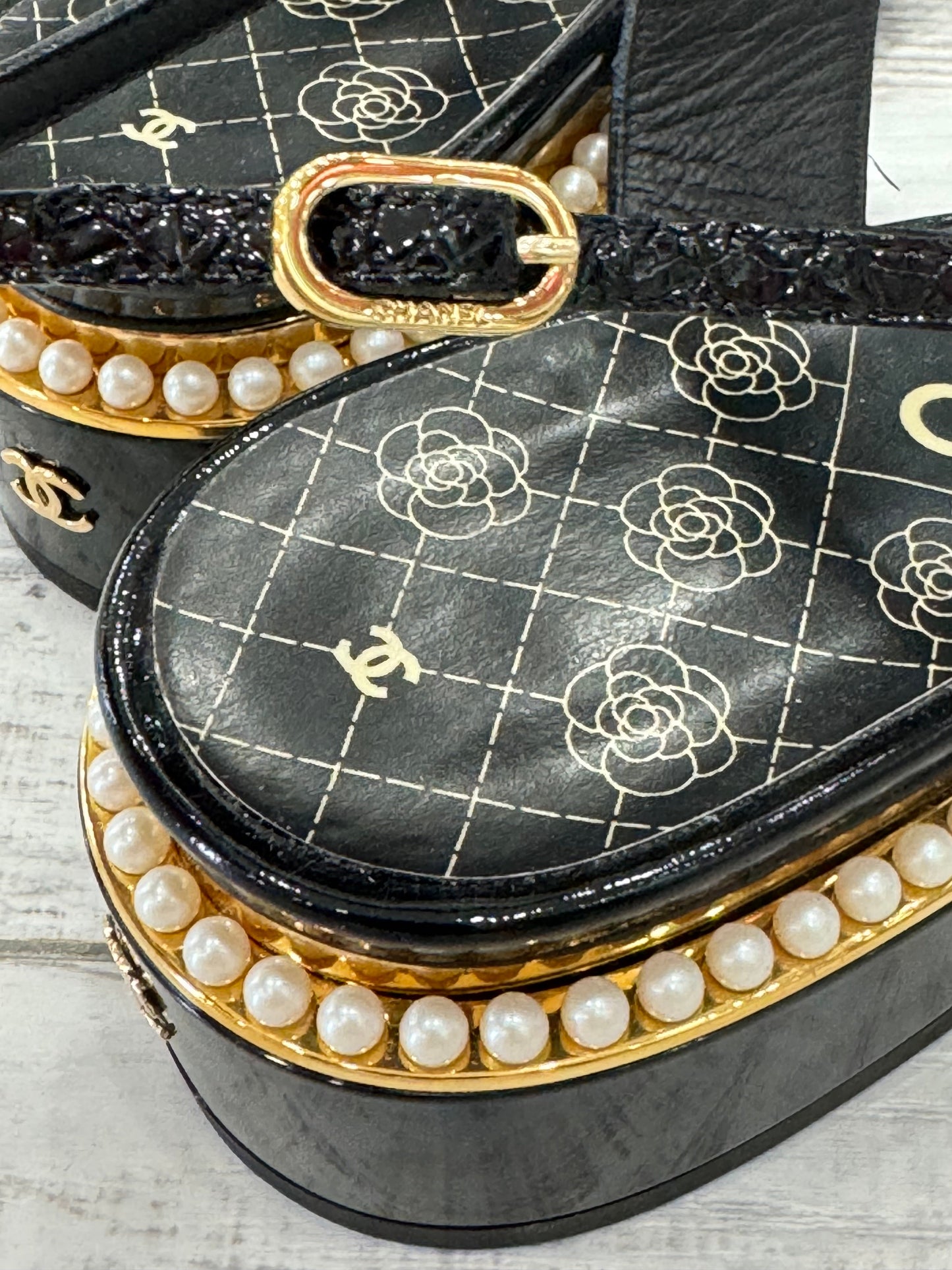 CHANEL CAMELIA INTERLOCKING CC LOGO SLINGBACK SANDALS