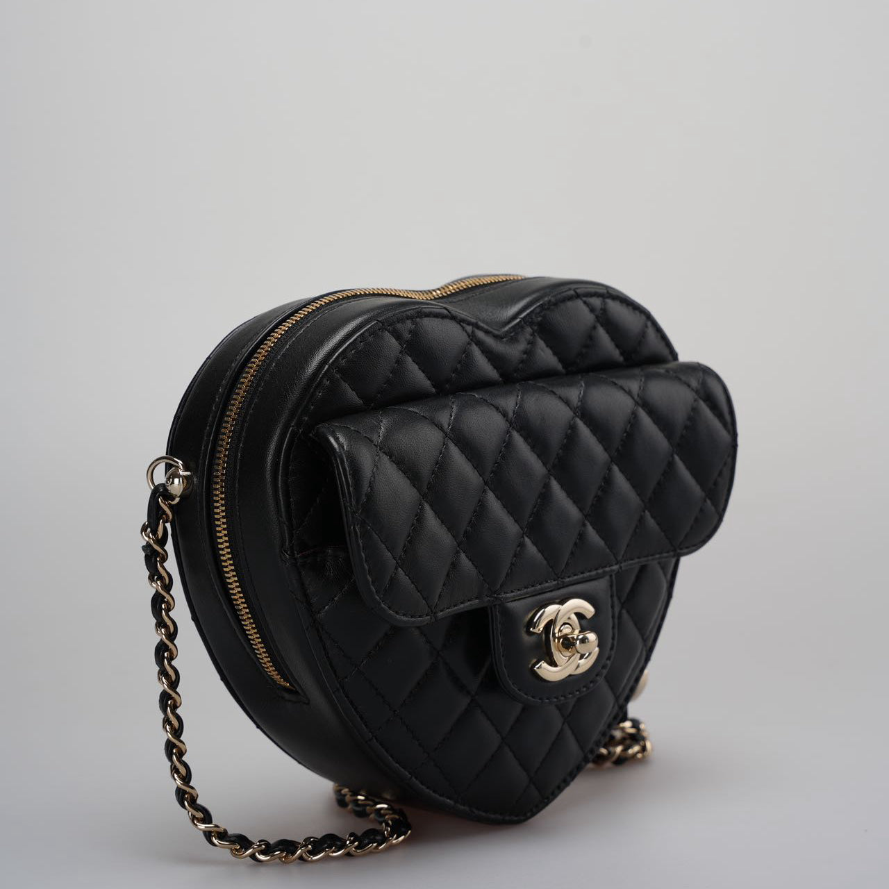 Chanel Lambskin Quilted CC In Love big Heart Clutch With Chain in Black