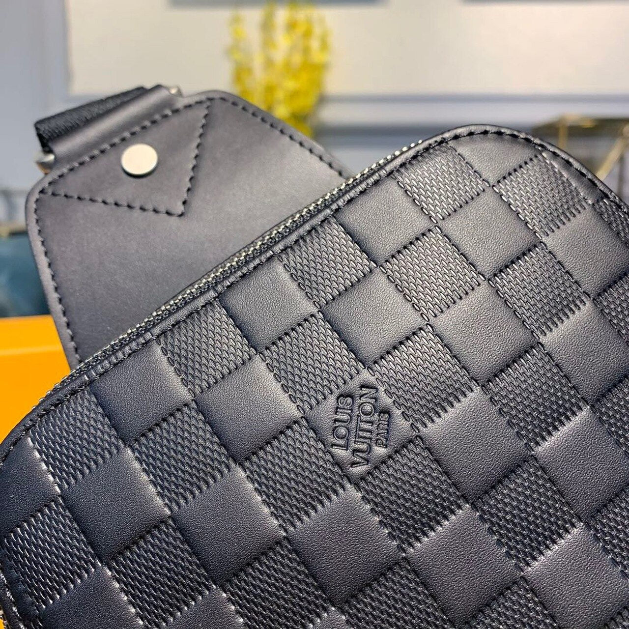 Top Quality Avenue Sling Bag Damier Infini Black For Men, Bags, Crossbody Bags 12in/31cm N41720