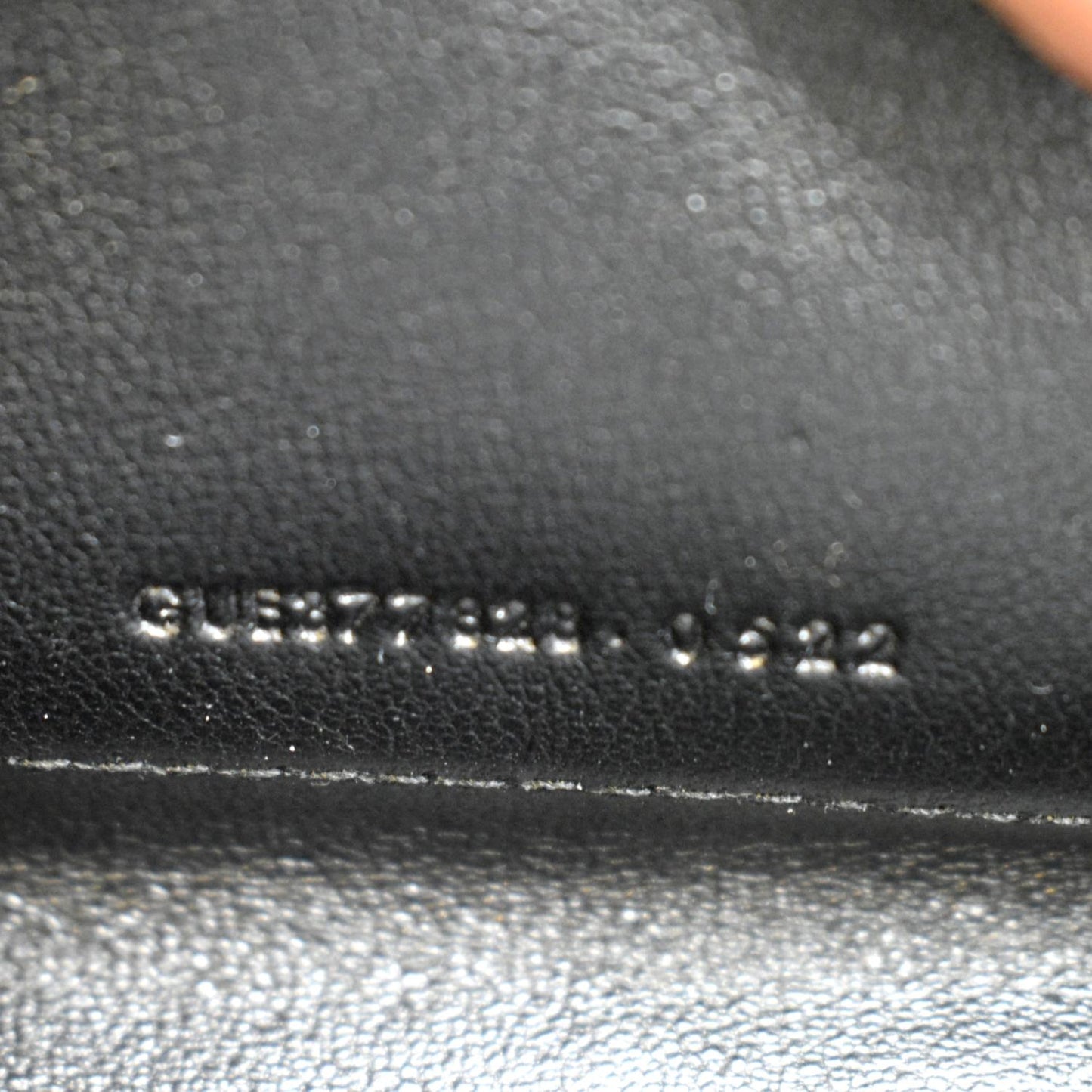 YVES SAINT LAURENT Cassandra Grain De Poudre Embossed Chain Wallet Black