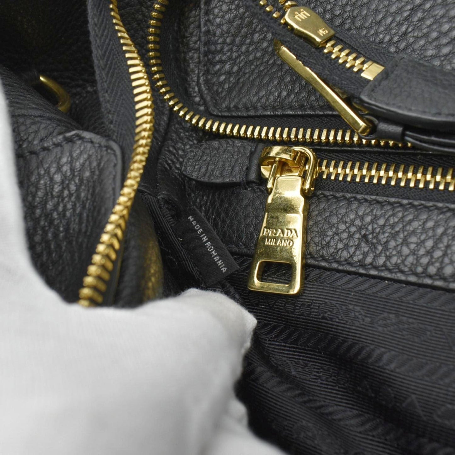 PRADA Vitello Daino Large Leather Tote Bag Black