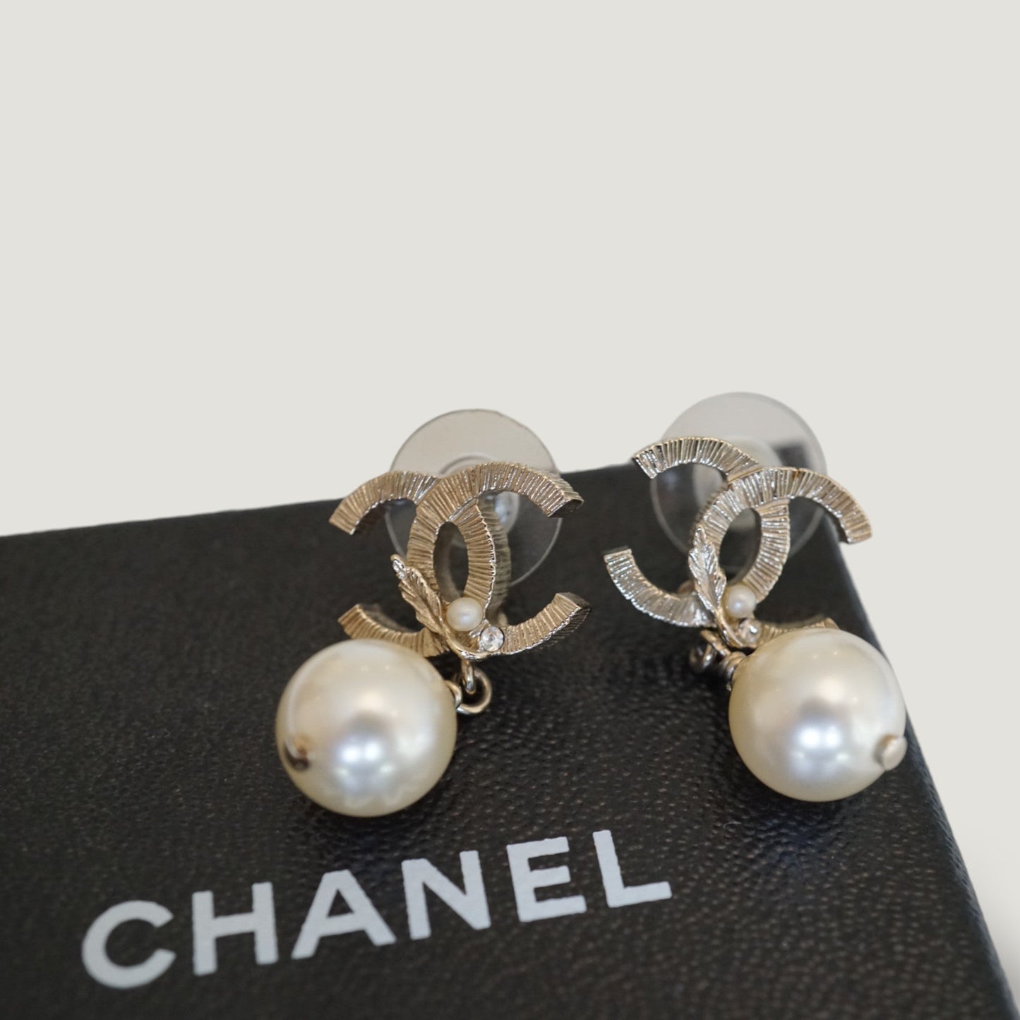 CHANEL EARRINGS | PEARLS