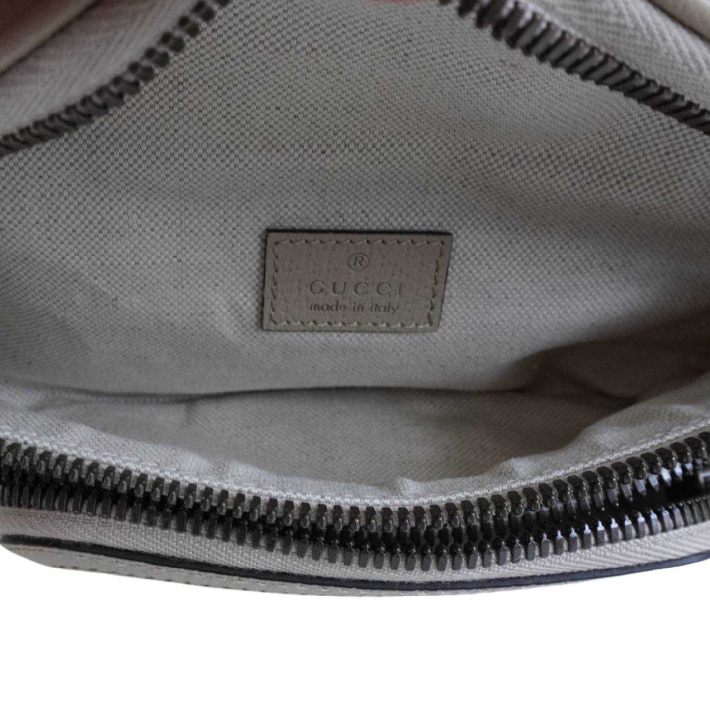 Gucci 'GG Supreme' Belt Bag