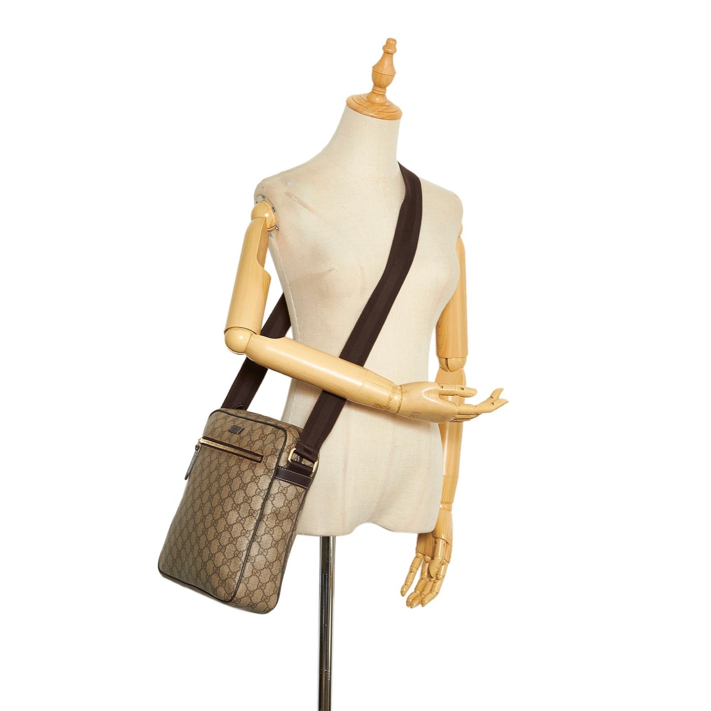 Gucci GG Supreme Crossbody Bag (SHG-AuKYxS)