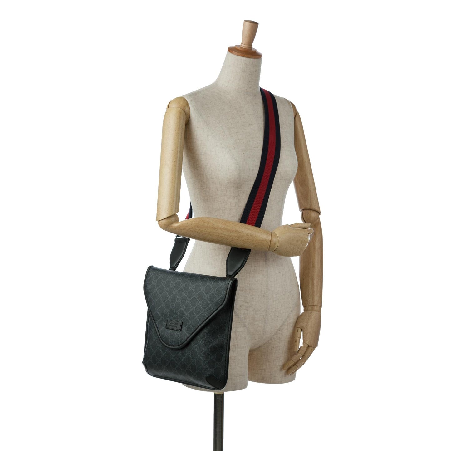 Gucci GG Supreme Envelope Web Crossbody Bag (SHG-CvyQ7p)