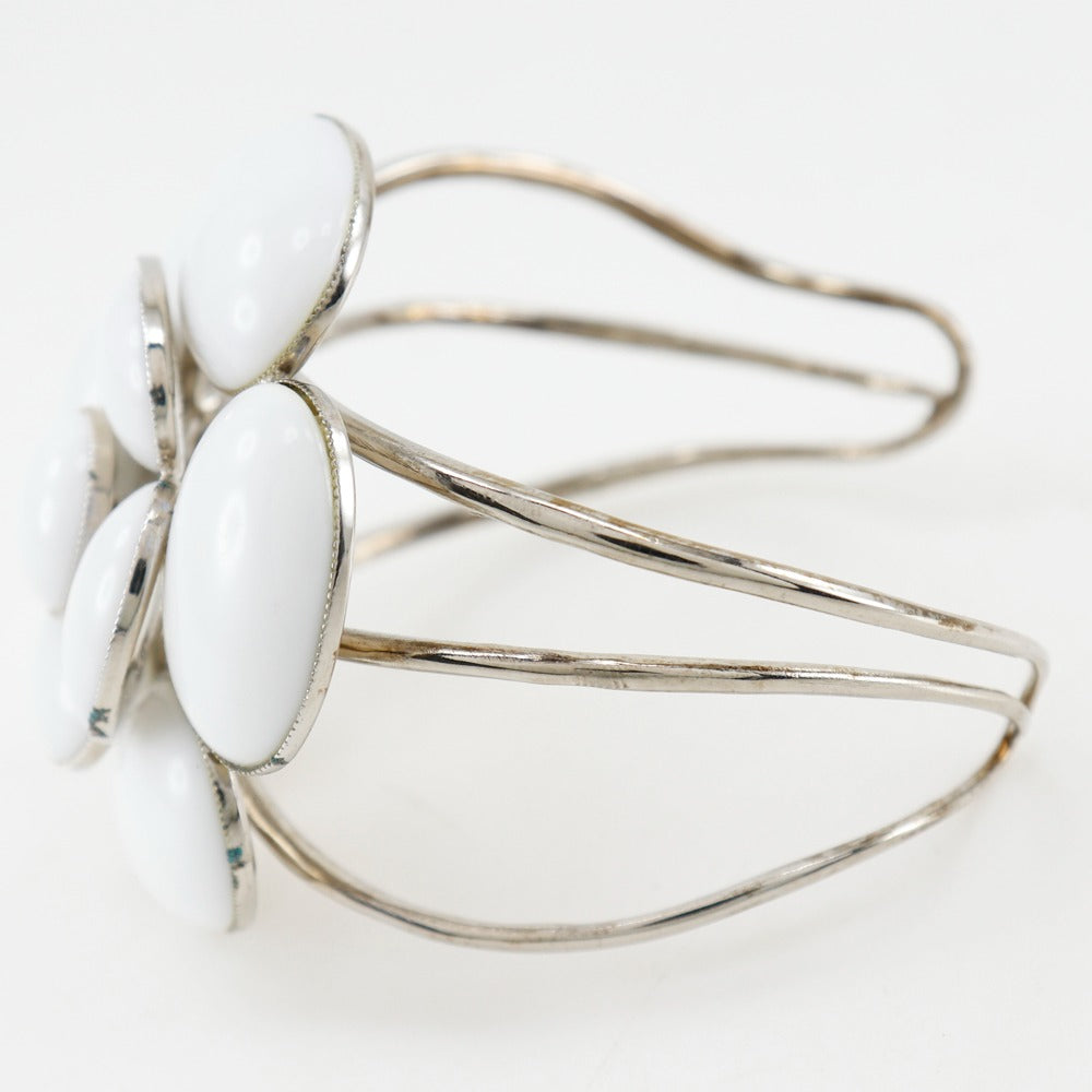CHANEL Bangle metallic Silver / white Camelia