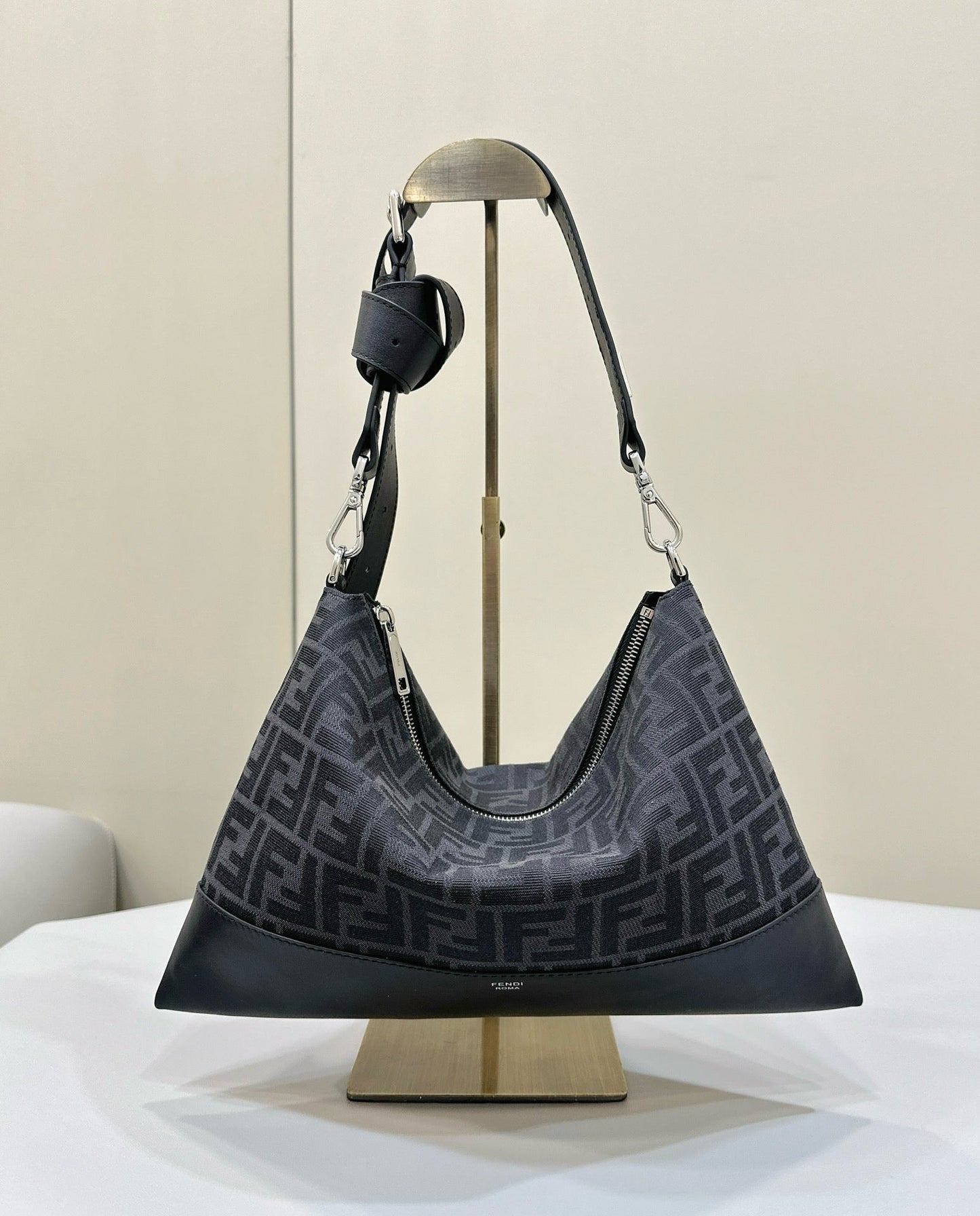 FF289 Fendi After Messenger / 13.1x9inch / HIGHEST QUALITY VERSION