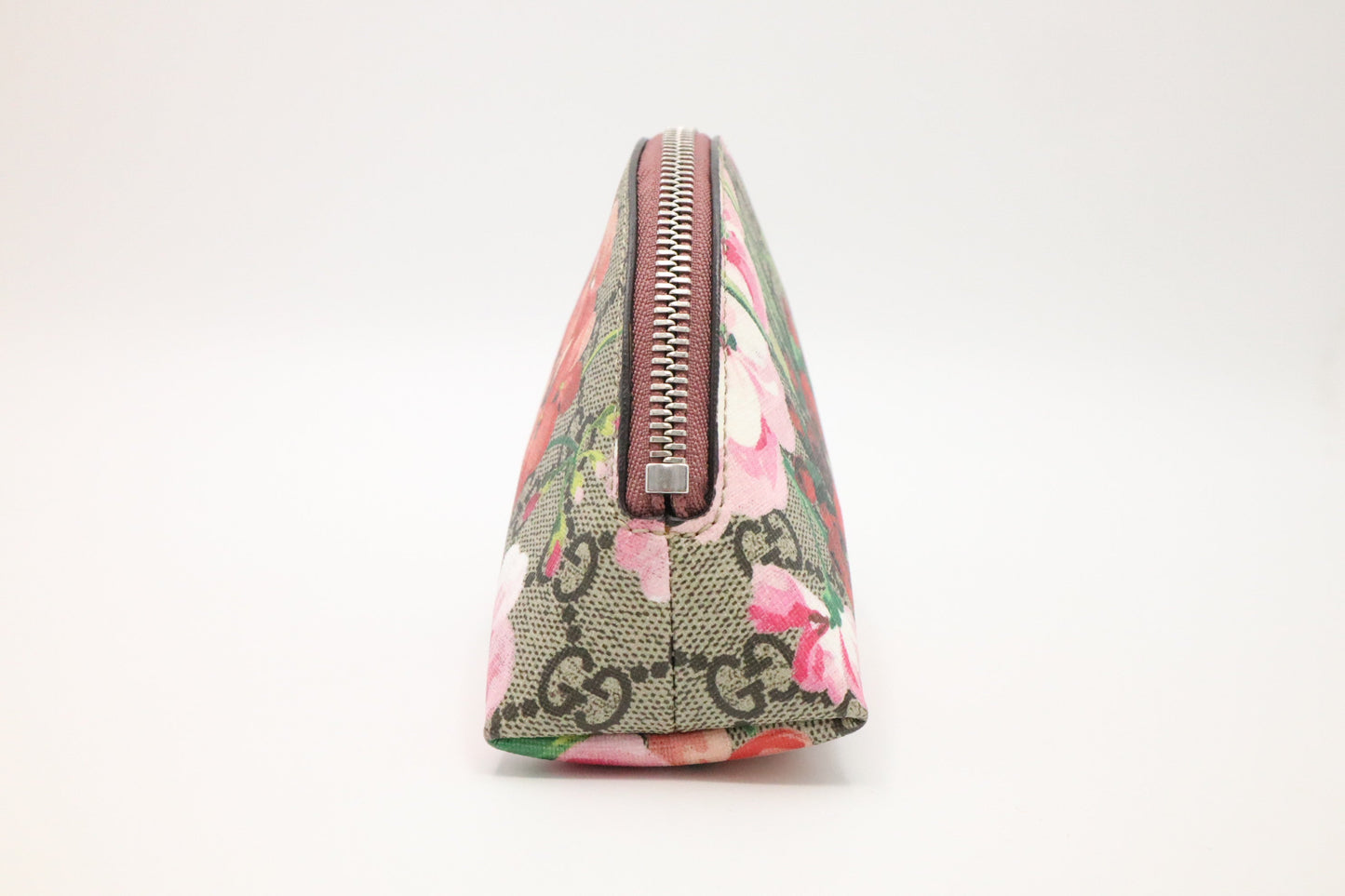 Gucci Pouch in Pink Blooms GG Canvas