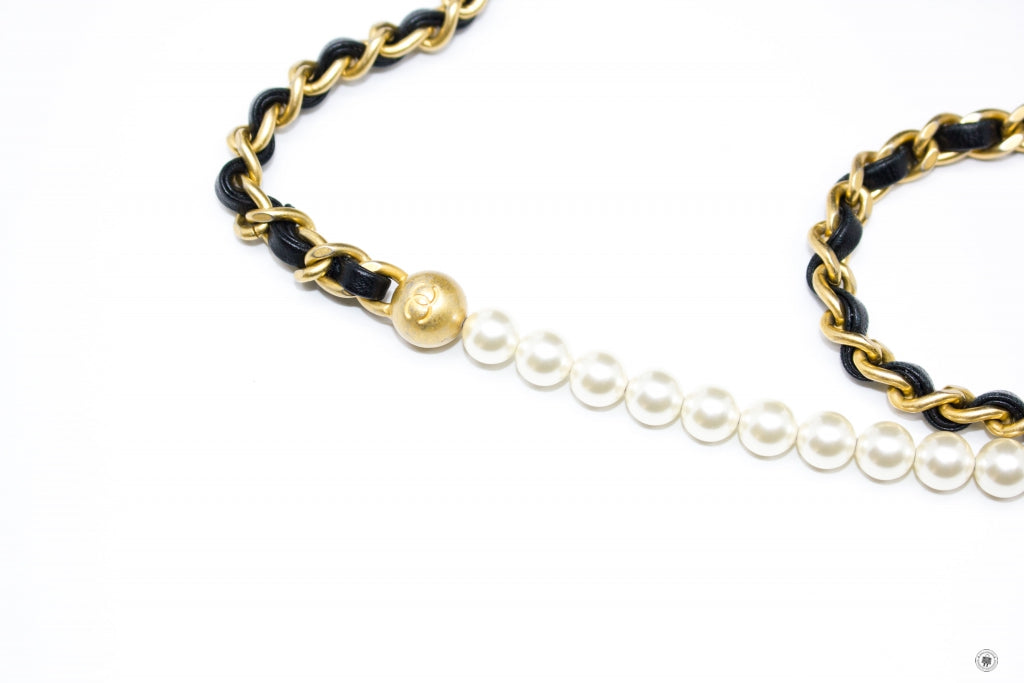 Chanel ASB Bucket Bag With Imitation Pearls Black / Lambskin Shoulder Bags Gbhw