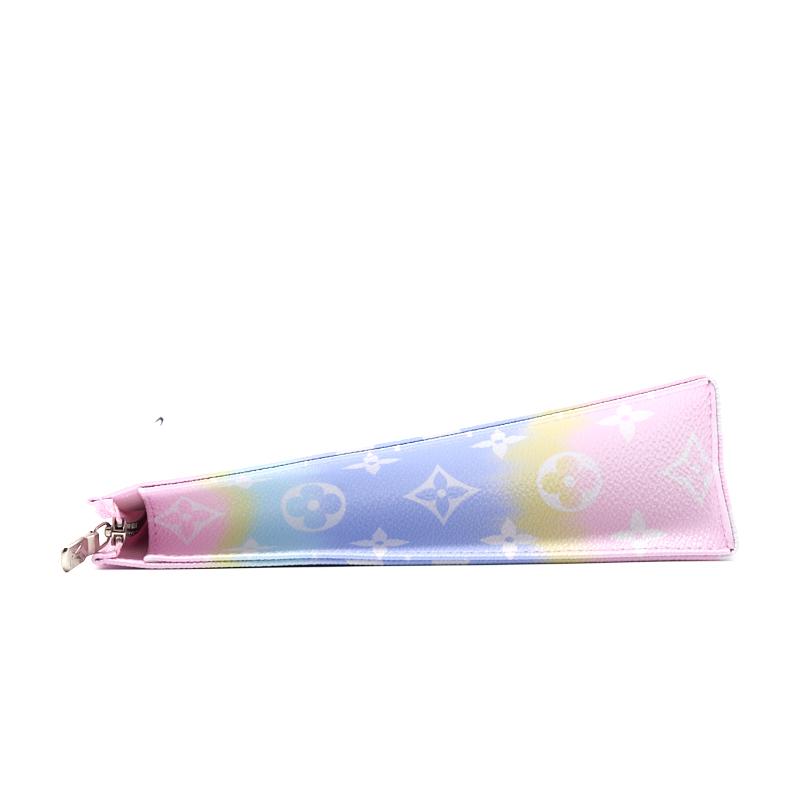 Louis Vuitton Escale toiletry pouch 26