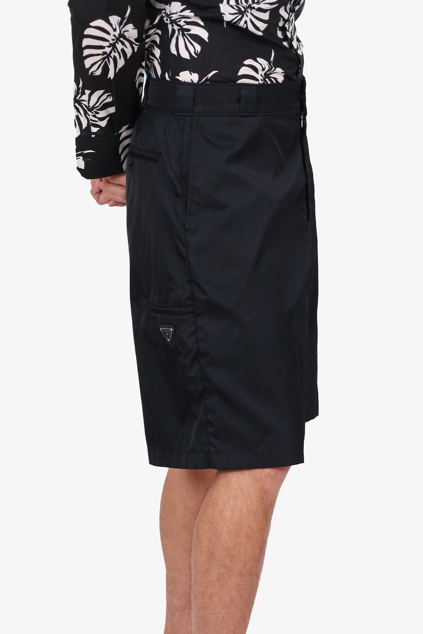 Prada Black Re-nylon Triangle Logo Shorts Size 48