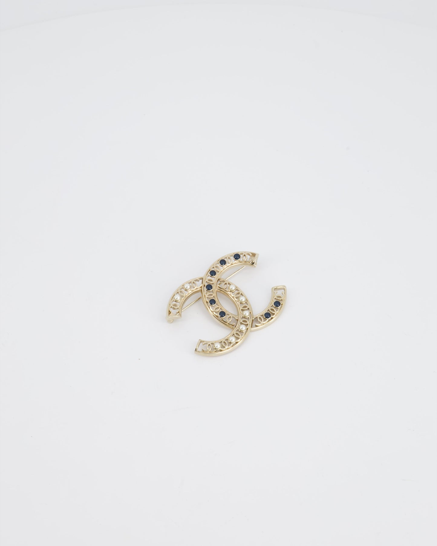 *HOT* Chanel Large CC Pearls and Blue Crystals Brooch with Champagne Gold Hardware 