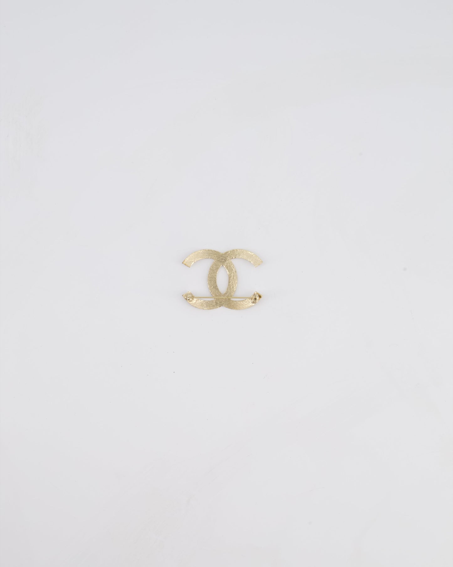 Chanel 16B Champagne Gold CC Textured Brooch
