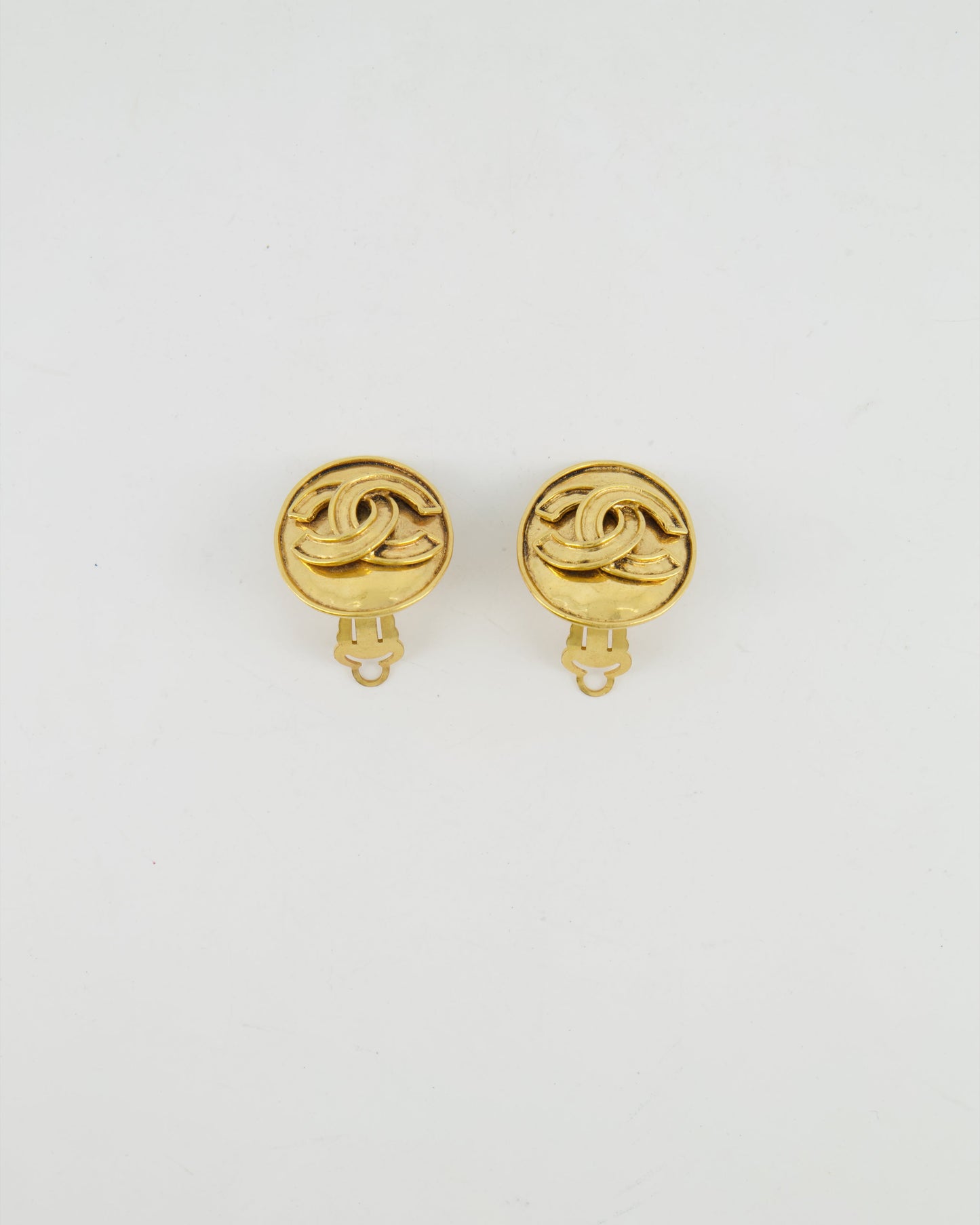 Chanel 94P Gold Polished Oval Clip On Earrings with CC Logo