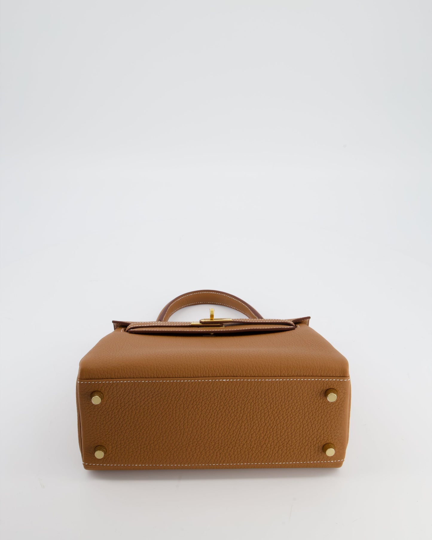 Herm�s Kelly 25 Retourne Bag in Gold Togo Leather with Gold Hardware