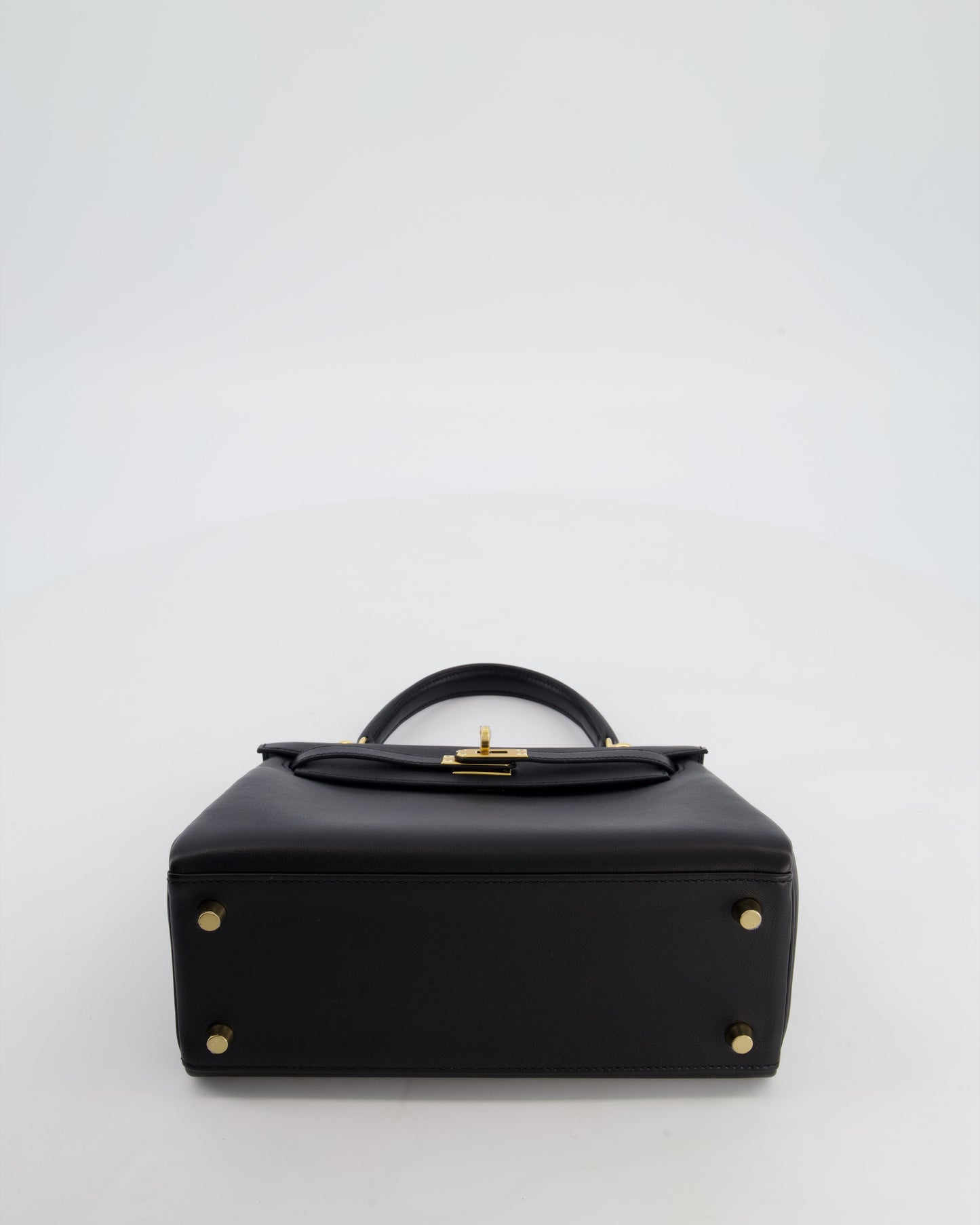 *RARE* Herm�s Black Kelly 25 Retourne Bag in Cheri Leather with Gold Hardware